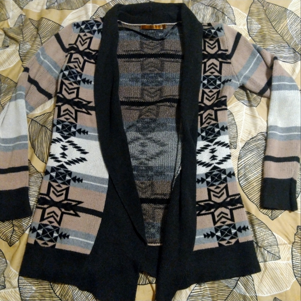 Belldini Hippy Cardigan Size Small Fits a little bigger.
